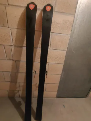 Equipo Esquí Travesía Dynastar