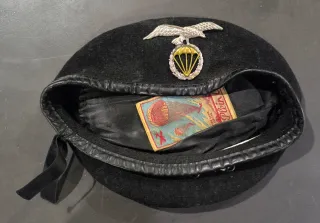 Boina militar paracaidista