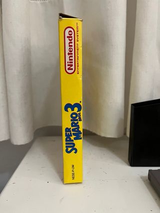 Super Mario Bros 3 NES con caja original