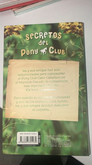 Nieve y el jinete misterioso (Secretos Del Pony...
