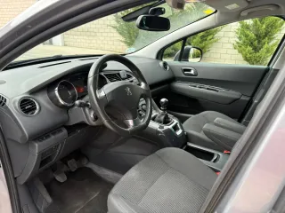 Peugeot 5008 2016 HDi 120cv