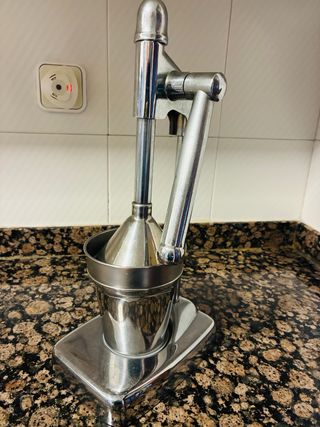Exprimidor Vintage Metálico