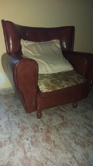 Dos sillones bajos en muy buen estado