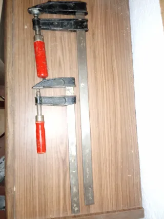 Sargentos uno 40cm y tres de 60cm