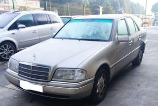 Intermitente mercedes 2028261043 clase 2.5 122419