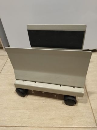 Porta CPU con Ruedas