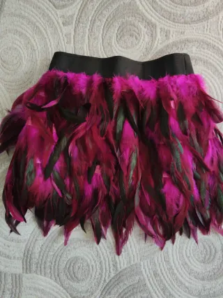Falda de plumas Fucsia y negra