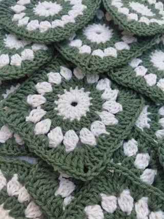 12 Cuadros Granny Crochet 10 cm
