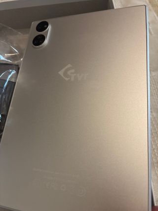 Tablet Negra con Cargador