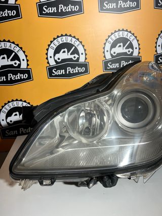 Faro Mercedes CLS 219