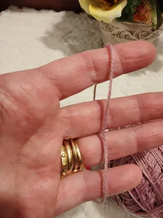 Gomitolo di cashmere rosa antico