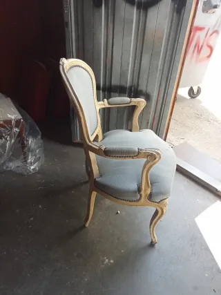 Sillón estilo Luis XV azul