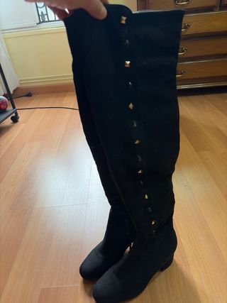 Botas altas negras