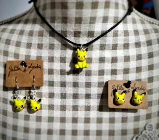 Pendientes y collar Pikachu