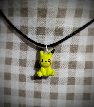 Pendientes y collar Pikachu
