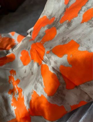 Pañuelo 100% Seda 88x88cm Naranja Beige