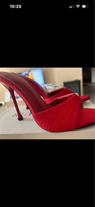 Zapato tacón rojo