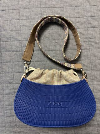 O bag blu con tracolla