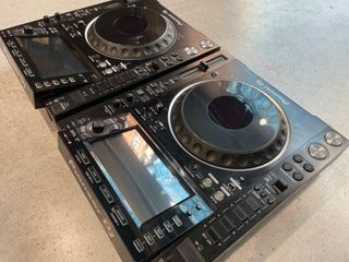 2x Pioneer DJ CDJ-2000NXS2 ( 020297 / 022193 )