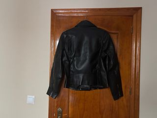 Cazadora Biker de Mango. Talla XL.