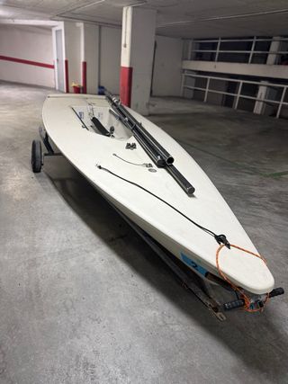Velero Laser ILCA 7. Coruña