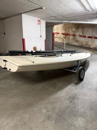 Velero Laser ILCA 7. Coruña