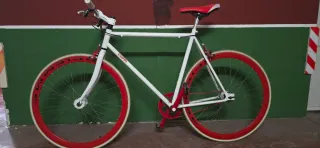 Bicicleta Fixie Coppi Blanca y Roja