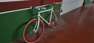 Bicicleta Fixie Coppi Blanca y Roja