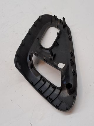 PLASTICO CITROEN BERLINGO 686615