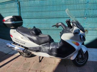 Vendo moto Suzuki Burgman 650