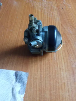 2 Carburadores  14/12 con boca de admisión de 16