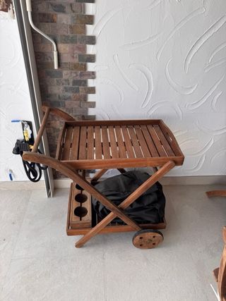 Mesa y 6 sillas de jardín teka