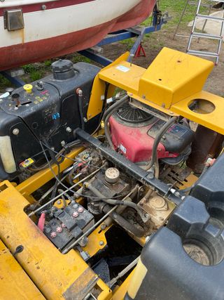 Tractor cortacésped Hustler Super Z 60” de 152 cm