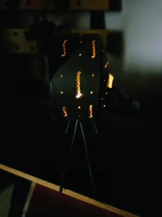 Figurilla gato madera + Portavelas de gato metal