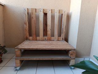 Dos Sofá y mesa de palets