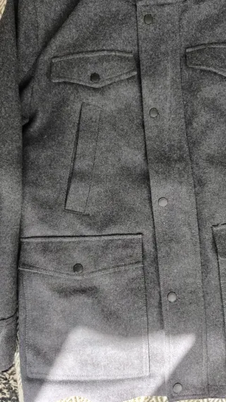 Chaqueta tipo abrigo acolchado militar para hombre