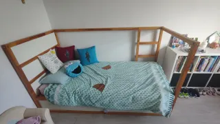 Cama infantil reversible IKEA modelo Kura