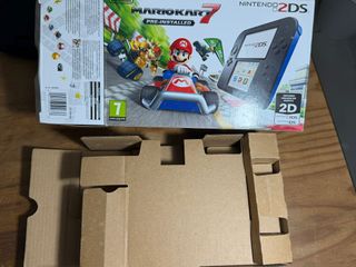 Nintendo 2DS Negra y Azul Completa