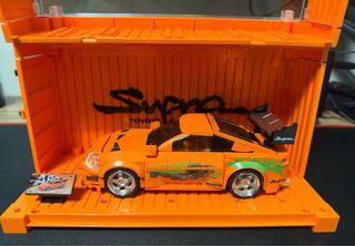 Toyota Supra 1:32 con Contenedor