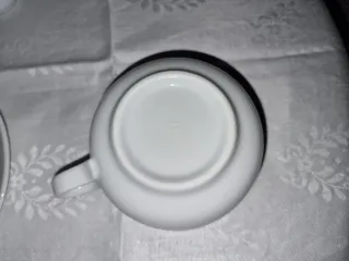 Biscottiera, 2 tazzine e 1 piattino Mulino Bianco.