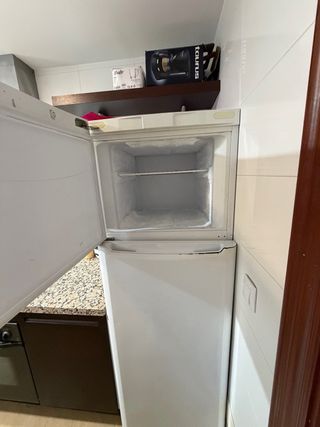 Nevera blanca Indesit