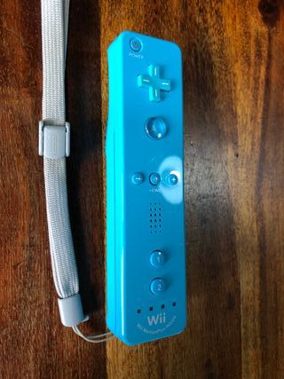Wiimote azzurro motion plus integrato e nunchuk