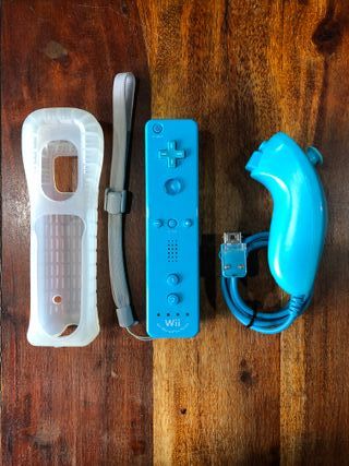 Wiimote azzurro motion plus integrato e nunchuk