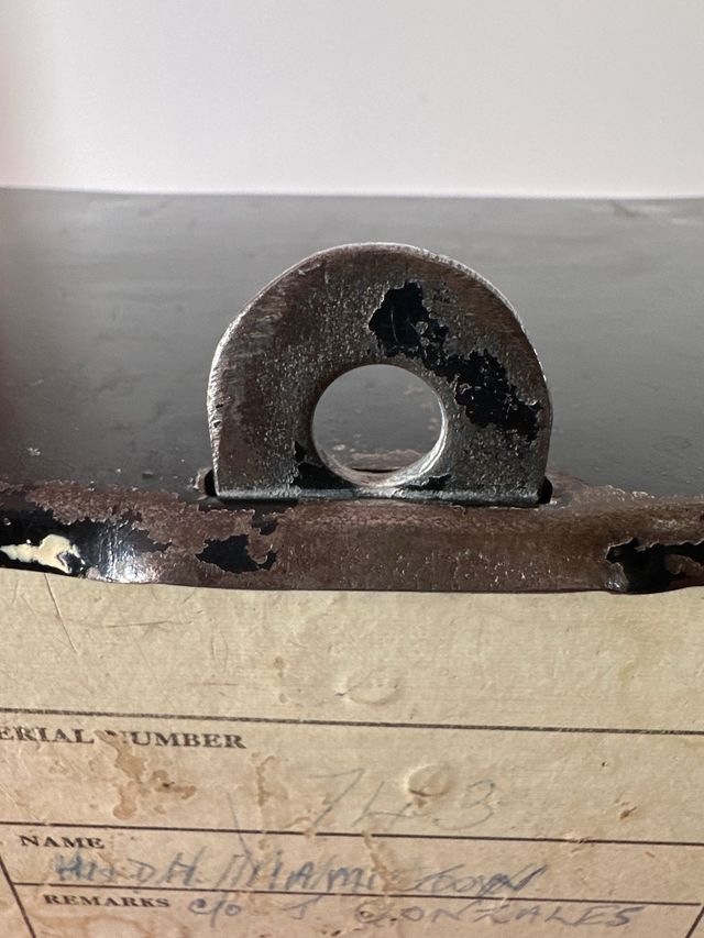 Caja de chapa vintage