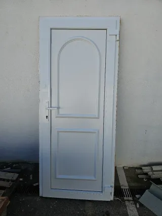 Puerta de entrada pvc
