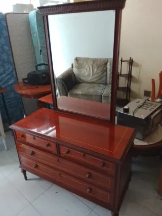 Cómoda con espejo marron