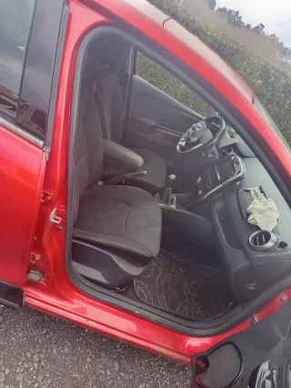 RENAULT CLIO IV (PARA DESPIECE)