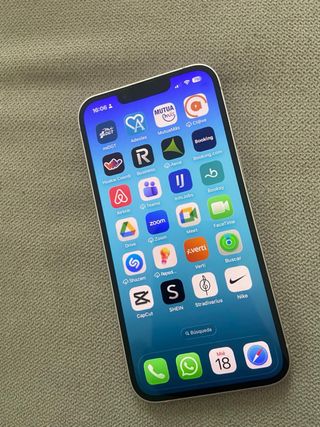 Iphone 13 color rosa palo, 128 GB perfecto