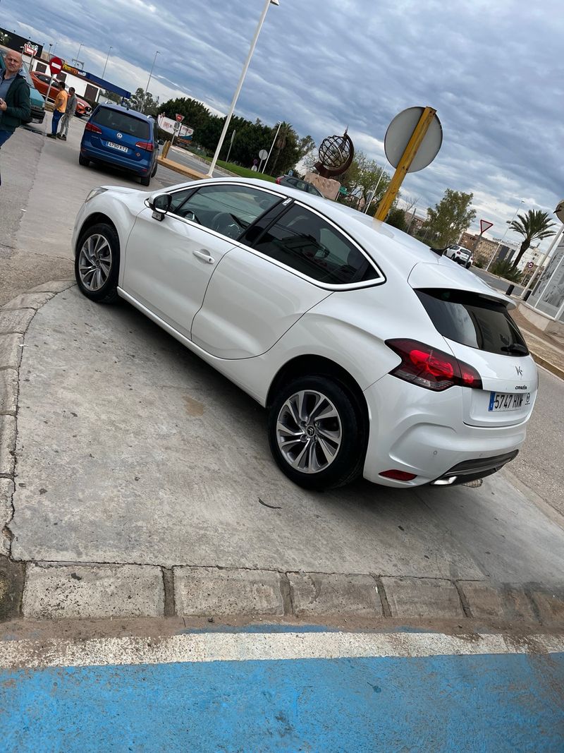 Citroen DS4 2015 - foto 1