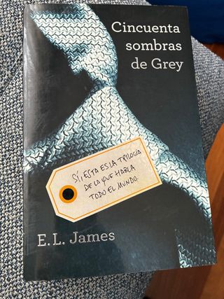 CINCUENTA SOMBRAS DE GREY